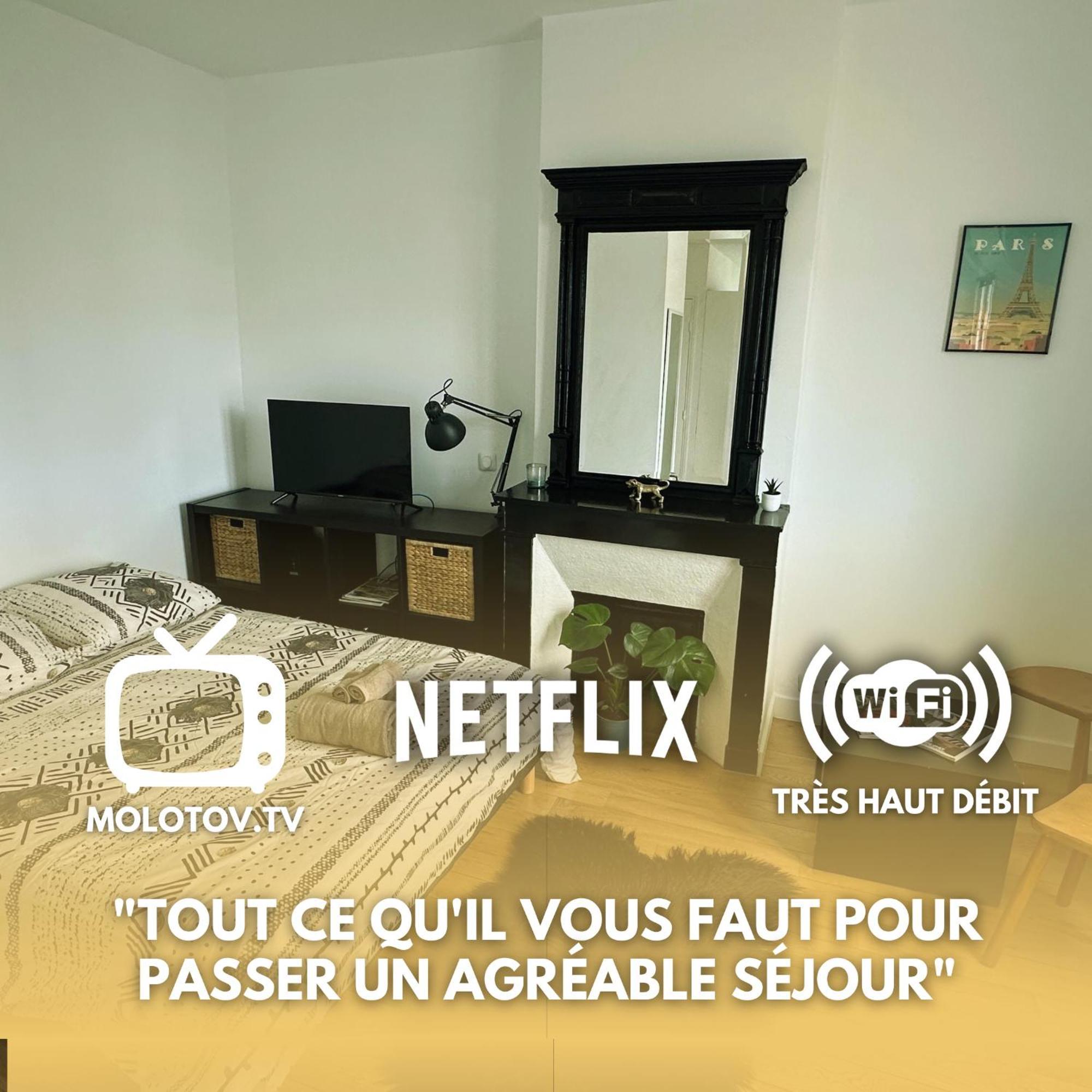 Appartamento Charmant Studio Au Coeur Du 18E Parigi Esterno foto